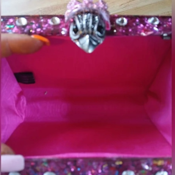 Kurt Geiger NWT/NIB RARE Barbie Pink Glitter London Clutch Or Crossbody - Picture 15 of 16